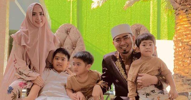 Instagram.com/apriljasmine85